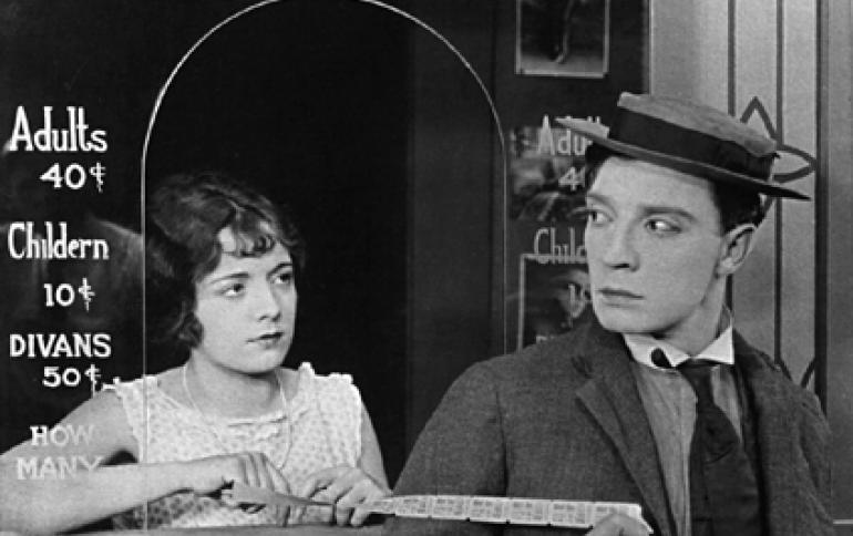 Buster Keaton aan de ticketbalie